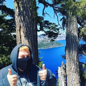 Meet your Posher, Becca